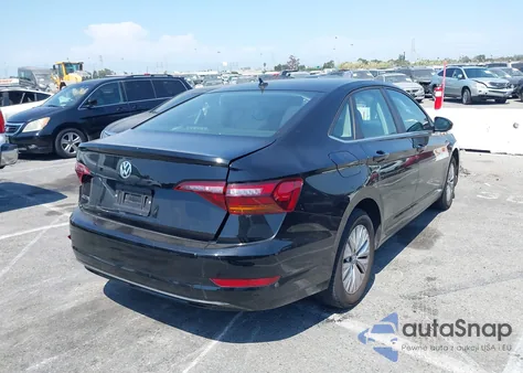 2019 Volkswagen Jetta 1.4T R-Line/1.4T S/1.4T Se from USA, damaged, VIN 3VWC57BU3KM275589